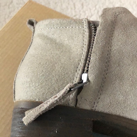 Tom’s Deia desert taupe bootie - Picture 3 of 4